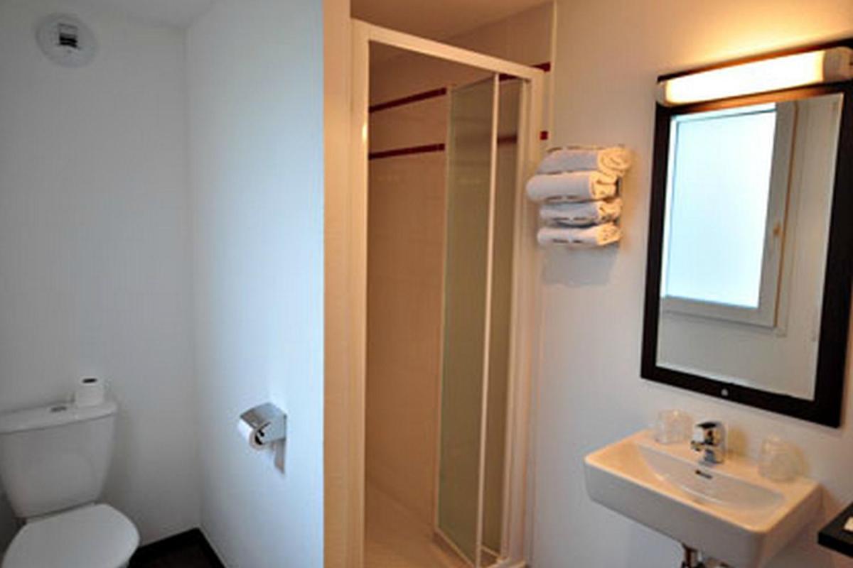 Enzo Hotel Mulhouse Sud Morschwiller Le Bas Exterior photo