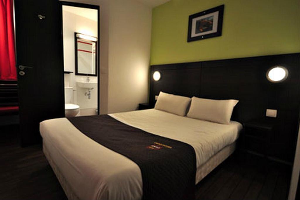 Enzo Hotel Mulhouse Sud Morschwiller Le Bas Room photo