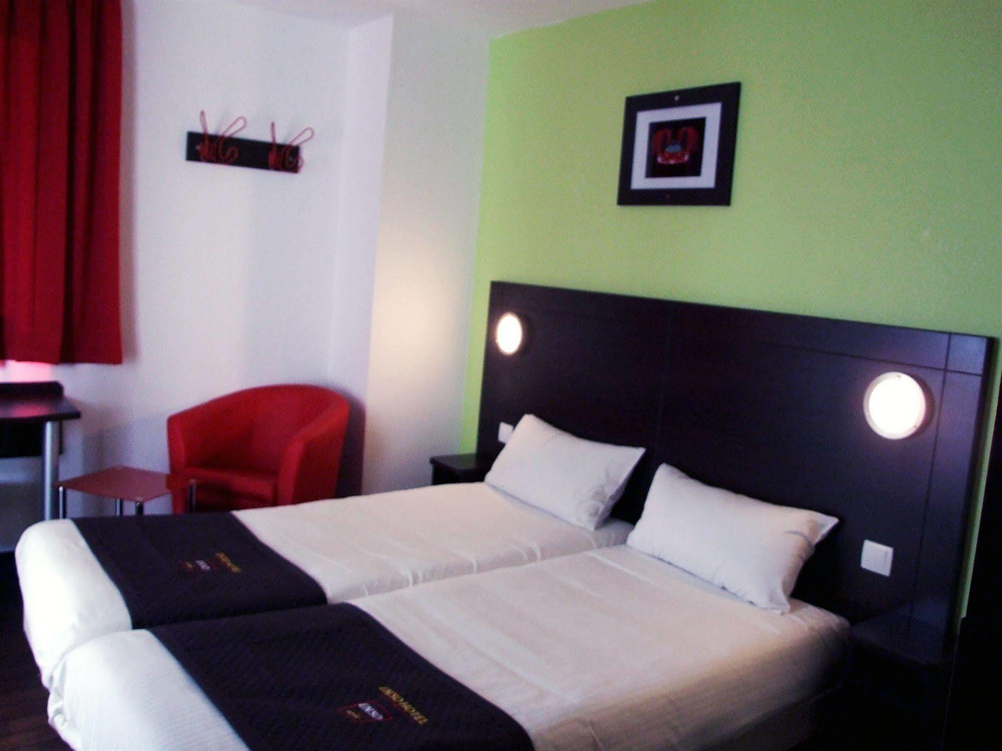Enzo Hotel Mulhouse Sud Morschwiller Le Bas Exterior photo